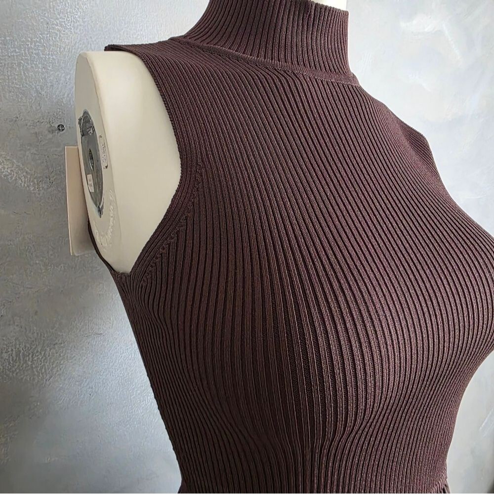 Elsie Mixed Media Maxi Dress in Cocoa by Elan Mock Neck Sleeveless Sz M NWT - Picture 4 of 10